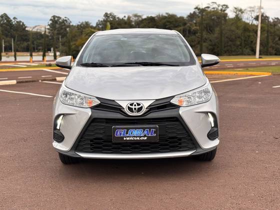 TOYOTA YARIS 1.5 16V FLEX SEDAN XL MULTIDRIVE TOYOTA YARIS 1.5 16V FLEX SEDAN XL MULTIDRIVE